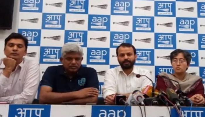 मुख्य सचिव विवाद केजरीवाल सरकार को अस्थिर करने की सोची-समझी साज़िश : AAP मुख्य सचिव विवाद केजरीवाल सरकार को अस्थिर करने की सोची-समझी साज़िश : AAP