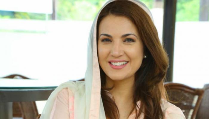 शादीशुदा होते हुए भी इमरान खान का बुशरा मानेका से चल रहा था अफेयर: रेहम खान शादीशुदा होते हुए भी इमरान खान का बुशरा मानेका से चल रहा था अफेयर: रेहम खान