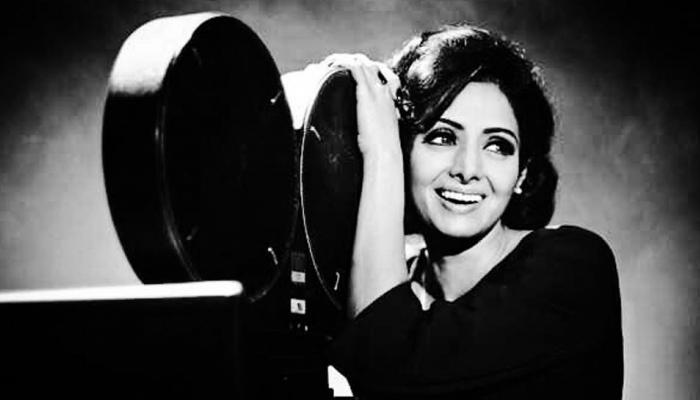 कार्डिएक अरेस्ट ने ली श्रीदेवी की जान, महिलाएं जरूर करवाएं दिल से जुड़ी ये जांच कार्डिएक अरेस्ट ने ली श्रीदेवी की जान, महिलाएं जरूर करवाएं दिल से जुड़ी ये जांच