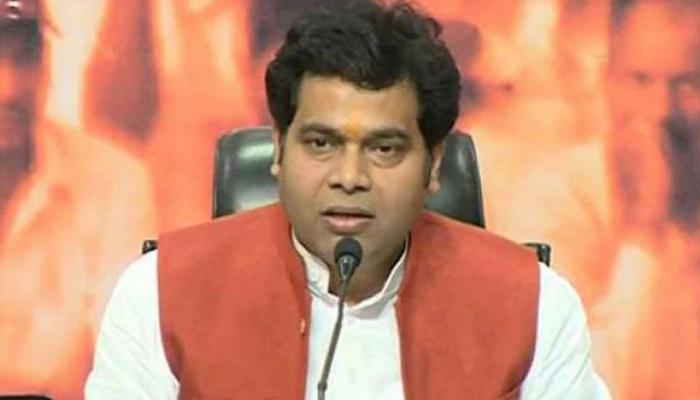 श्रीकांत शर्मा ने बोला कांग्रेस पर हमला, कहा- राहुल गांधी खुद फ्रॉड में फंसे हुए हैं श्रीकांत शर्मा ने बोला कांग्रेस पर हमला, कहा- राहुल गांधी खुद फ्रॉड में फंसे हुए हैं