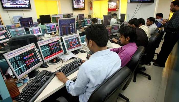 PSU बैंकों ने तोड़ा बाजार, सेंसेक्स 99 अंक टूटा, निफ्टी 10554 पर बंद PSU बैंकों ने तोड़ा बाजार, सेंसेक्स 99 अंक टूटा, निफ्टी 10554 पर बंद