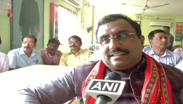 'त्रिपुरा में पीएम मोदी और अमित शाह की मेहनत रंग लाई' : BJP महासचिव राम माधव 'त्रिपुरा में पीएम मोदी और अमित शाह की मेहनत रंग लाई' : BJP महासचिव राम माधव
