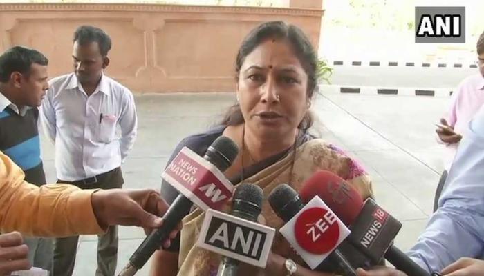 राजस्थान के कॉलेजों में लागू होगा ड्रेस कोड, नहीं पहन सकेंगे जींस और टी-शर्ट राजस्थान के कॉलेजों में लागू होगा ड्रेस कोड, नहीं पहन सकेंगे जींस और टी-शर्ट