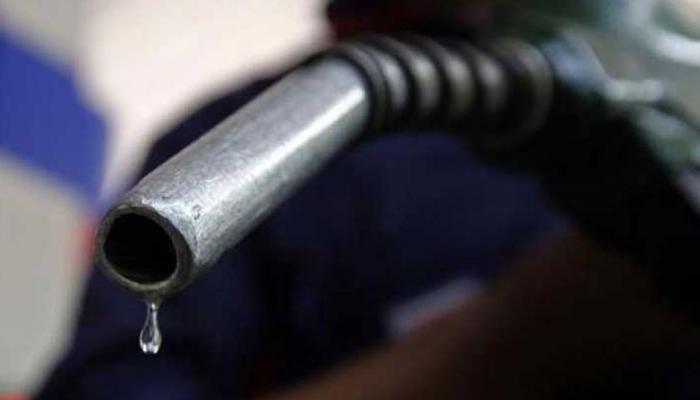 PADOSI DESH: higher price in india pushing diesel petrol smuggling
