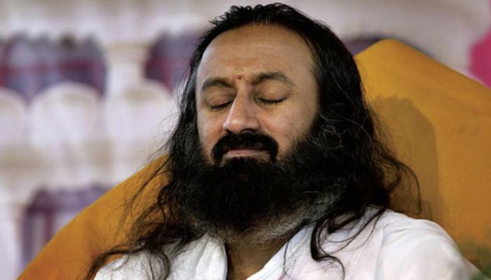श्री श्री रविशंकर के खिलाफ शिकायत, अयोध्या केस में हिन्दुस्तान को सीरिया बनाने की बात कही थी श्री श्री रविशंकर के खिलाफ शिकायत, अयोध्या केस में हिन्दुस्तान को सीरिया बनाने की बात कही थी
