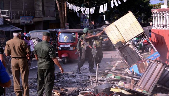 Again violence in Sri Lanka, Prime Minister Ranil Vikramasinghe dismissed from law and order responsibility Again violence in Sri Lanka, Prime Minister Ranil Vikramasinghe dismissed from law and order responsibility