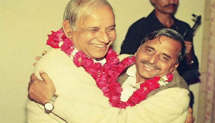 कांशीराम और मुलायम की मुलाकात के 26 बरस बाद जब मायावती ने 'टीपू' के लिए भेजी मर्सिडीज... कांशीराम और मुलायम की मुलाकात के 26 बरस बाद जब मायावती ने 'टीपू' के लिए भेजी मर्सिडीज...