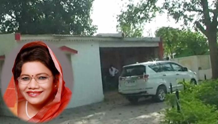छत्तीसगढ़ में चलती है इस पूर्व विधायक की दबंगई, चुनाव हारने के बाद भी कर रखा है सरकारी बंगले पर कब्जा छत्तीसगढ़ में चलती है इस पूर्व विधायक की दबंगई, चुनाव हारने के बाद भी कर रखा है सरकारी बंगले पर कब्जा