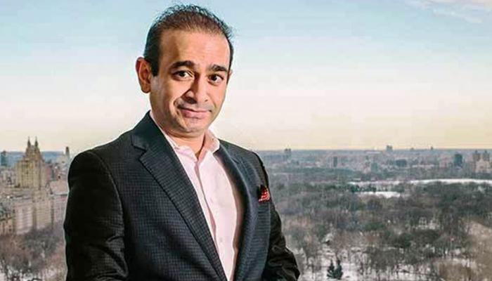PNB घोटाला : नीरव मोदी के 'समुद्रमहल' से मिली 10 करोड़ की अंगूठी, देखें PIC PNB घोटाला : नीरव मोदी के 'समुद्रमहल' से मिली 10 करोड़ की अंगूठी, देखें PIC