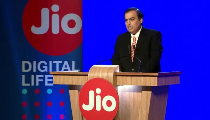 खुशखबरी: खत्म नहीं होगी 'JIO प्राइम मेंबरशिप', मुकेश अंबानी देंगे नया 'सरप्राइज'? खुशखबरी: खत्म नहीं होगी 'JIO प्राइम मेंबरशिप', मुकेश अंबानी देंगे नया 'सरप्राइज'?