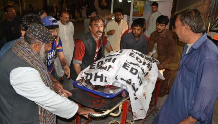 क्वेटा : हिंदुओं के बाद ईसाई को ISIS ने बनाया निशाना, 9 लोगों की मौत क्वेटा : हिंदुओं के बाद ईसाई को ISIS ने बनाया निशाना, 9 लोगों की मौत