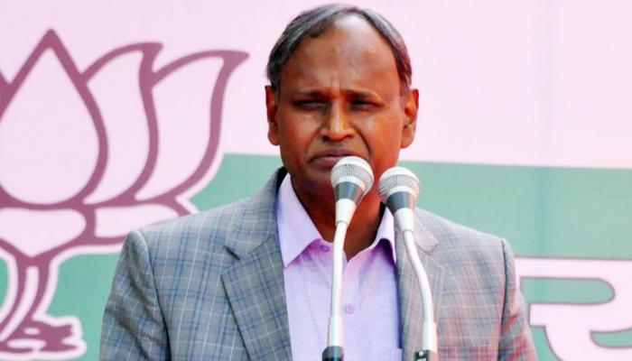 BJP के एक और दलित सांसद का 'हल्ला बोल', उदित राज बोले- 2 अप्रैल के बाद बढ़े अत्याचार BJP के एक और दलित सांसद का 'हल्ला बोल', उदित राज बोले- 2 अप्रैल के बाद बढ़े अत्याचार