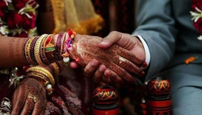 शादी कर लेने से दूर हो जाएगी ये दिक्क्त, शोध में हुआ बड़ा खुलासा शादी कर लेने से दूर हो जाएगी ये दिक्क्त, शोध में हुआ बड़ा खुलासा