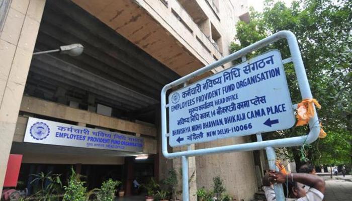कर्मचारियों के साथ बड़ा 'धोखा', कंपनियों ने जमा नहीं कराया PF का 6.25 हजार करोड़ कर्मचारियों के साथ बड़ा 'धोखा', कंपनियों ने जमा नहीं कराया PF का 6.25 हजार करोड़