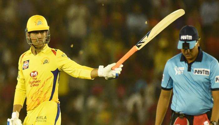 IPL 2018: मोहित शर्मा की गेंदबाजी के आगे हार गए धोनी, पंजाब 4 रन से जीता IPL 2018: मोहित शर्मा की गेंदबाजी के आगे हार गए धोनी, पंजाब 4 रन से जीता