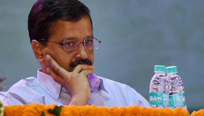 जेटली से माफी मांग रहे हैं तो फिर कांस्टेबल से माफी क्यों नहीं मांग सकते, हाईकोर्ट ने केजरीवाल से पूछा जेटली से माफी मांग रहे हैं तो फिर कांस्टेबल से माफी क्यों नहीं मांग सकते, हाईकोर्ट ने केजरीवाल से पूछा