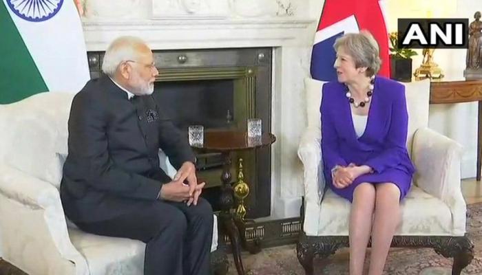 लंदन: भारत, ब्रिटेन ने आतंकी समूहों के खिलाफ निर्णायक कार्रवाई का लिया संकल्प लंदन: भारत, ब्रिटेन ने आतंकी समूहों के खिलाफ निर्णायक कार्रवाई का लिया संकल्प