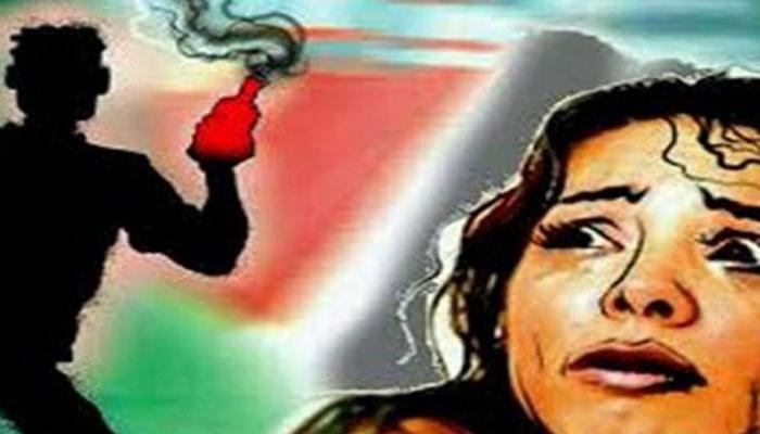 पाकिस्तान के पंजाब में 3 लड़कियों पर तेजाब से हमला, शादी से किया था इनकार पाकिस्तान के पंजाब में 3 लड़कियों पर तेजाब से हमला, शादी से किया था इनकार