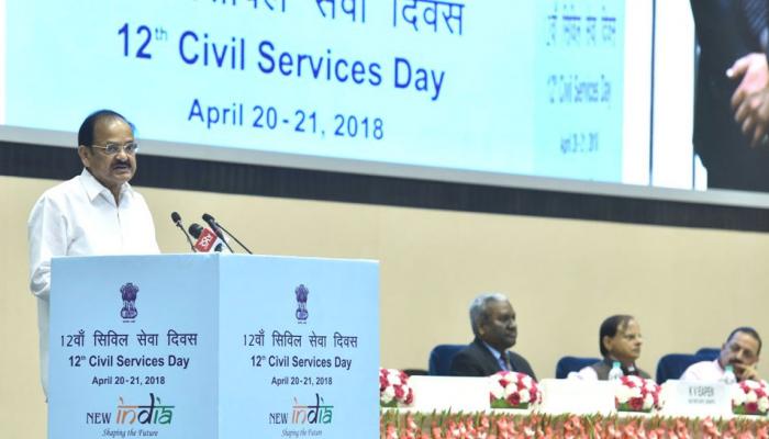 मीडिया कई बार सनसनी फैलाता है, सकारात्मक रवैये की जरूरत : उप राष्ट्रपति मीडिया कई बार सनसनी फैलाता है, सकारात्मक रवैये की जरूरत : उप राष्ट्रपति