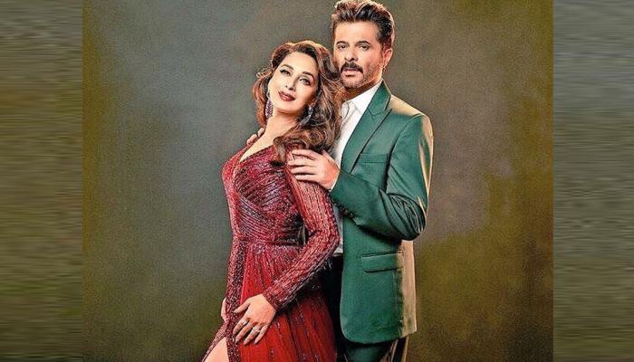 FIRST LOOK: माधुरी दीक्षित और अनिल कपूर 18 साल बाद आए साथ, देखें दोनों का 'TOTAL DHAMAAL' FIRST LOOK: माधुरी दीक्षित और अनिल कपूर 18 साल बाद आए साथ, देखें दोनों का 'TOTAL DHAMAAL'