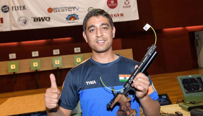 ISSF World Cup : अपना पिछला प्रदर्शन दोहरा नहीं सके रिजवी, गोल्ड से चूककर सिल्वर जीता ISSF World Cup : अपना पिछला प्रदर्शन दोहरा नहीं सके रिजवी, गोल्ड से चूककर सिल्वर जीता