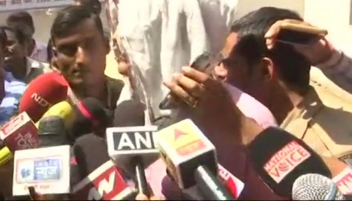 आसाराम को आजीवन कारावास : पीड़िता के पिता ने कहा, बेटी की हिम्मत से ढोंगी बाबा को मिली सजा आसाराम को आजीवन कारावास : पीड़िता के पिता ने कहा, बेटी की हिम्मत से ढोंगी बाबा को मिली सजा