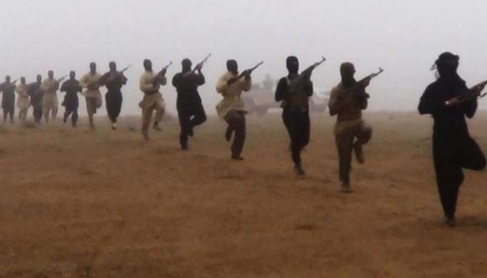 'ऑपरेशन ऑल आउट' से डरा 'लश्कर', ISIS की तरह कर रहा आतंकियों की 'ऑनलाइन भर्ती' 'ऑपरेशन ऑल आउट' से डरा 'लश्कर', ISIS की तरह कर रहा आतंकियों की 'ऑनलाइन भर्ती'