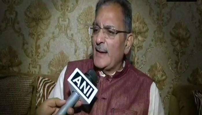जम्मू-कश्मीर : कुठआ गैंगरेप को डिप्टी सीएम ने बताया 'छोटी सी बात', बाद में दी यह सफाई जम्मू-कश्मीर : कुठआ गैंगरेप को डिप्टी सीएम ने बताया 'छोटी सी बात', बाद में दी यह सफाई