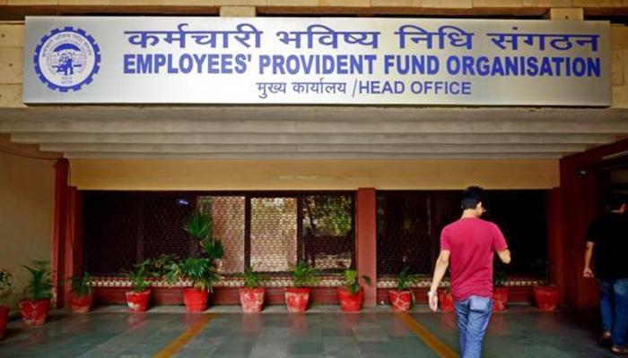 PF डाटा लीक? खतरे में है आपका आधार, बैंक अकाउंट और प्रोविडेंट फंड का पैसा PF डाटा लीक? खतरे में है आपका आधार, बैंक अकाउंट और प्रोविडेंट फंड का पैसा