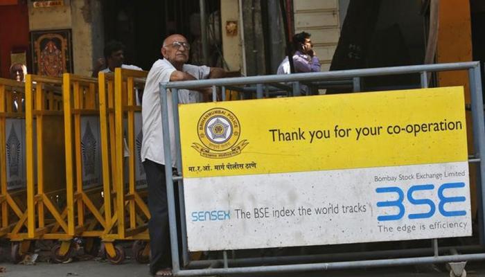 मामूली बढ़त के साथ सेंसेक्स और निफ्टी बंद, ICICI बैंक के शेयर में तेजी मामूली बढ़त के साथ सेंसेक्स और निफ्टी बंद, ICICI बैंक के शेयर में तेजी