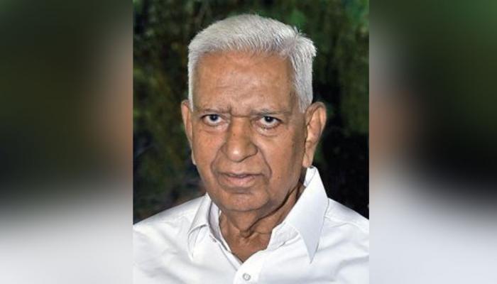 कर्नाटक: कौन बनेगा CM? सत्ता की चाबी गुजरात से ताल्लुक रखने वाले राज्यपाल वजुभाई वाला के पास कर्नाटक: कौन बनेगा CM? सत्ता की चाबी गुजरात से ताल्लुक रखने वाले राज्यपाल वजुभाई वाला के पास