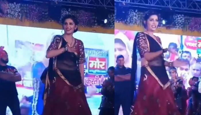 सपना चौधरी का धमाकेदार डांस वीडियो हुआ VIRAL, शादी में कुछ यूं परफॉर्म करते आईं नजर सपना चौधरी का धमाकेदार डांस वीडियो हुआ VIRAL, शादी में कुछ यूं परफॉर्म करते आईं नजर