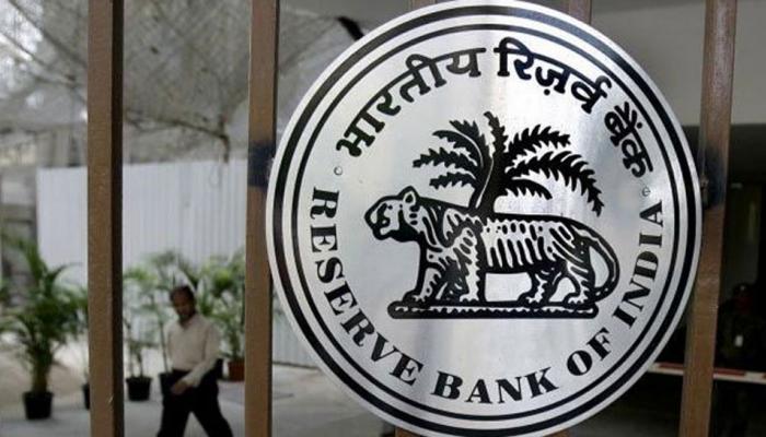 RBI ने इस बड़े बैंक पर लगाया 5 करोड़ का जुर्माना, यह रहा कारण RBI ने इस बड़े बैंक पर लगाया 5 करोड़ का जुर्माना, यह रहा कारण