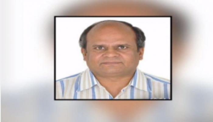 गुजरात: सरकारी अधिकारी ने कहा, ‘मैं कल्कि अवतार हूं, आफिस नहीं आ सकता’ गुजरात: सरकारी अधिकारी ने कहा, ‘मैं कल्कि अवतार हूं, आफिस नहीं आ सकता’
