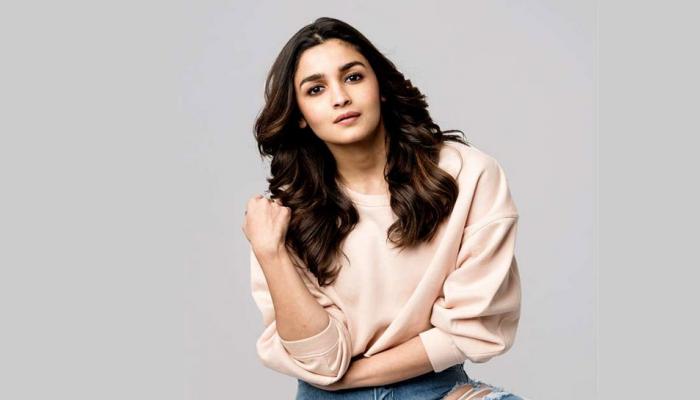 आलिया भट्ट ने मानी इंडस्ट्री में Casting Couch की बात, स्ट्रगलर्स को दी यह एडवाइस आलिया भट्ट ने मानी इंडस्ट्री में Casting Couch की बात, स्ट्रगलर्स को दी यह एडवाइस