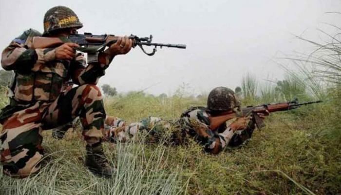 जम्मू-कश्मीर: अरनिया, आरएस पुरा, रामगढ़ सेक्टर में पाक कर रहा भारी गोलाबारी, कई गांव को कराया गया खाली जम्मू-कश्मीर: अरनिया, आरएस पुरा, रामगढ़ सेक्टर में पाक कर रहा भारी गोलाबारी, कई गांव को कराया गया खाली