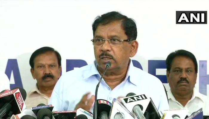 कर्नाटक: जी. परमेश्वर बोले, 'यूं ही नहीं मिली मुझे डिप्टी CM की कुर्सी' कर्नाटक: जी. परमेश्वर बोले, 'यूं ही नहीं मिली मुझे डिप्टी CM की कुर्सी'