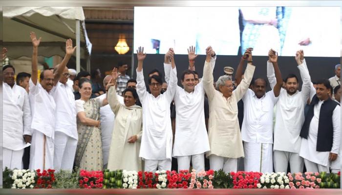 विपक्ष में इतना दमखम नहीं कि केंद्र में खींच पाए 5 साल सरकार: मार्कंडेय काटजू विपक्ष में इतना दमखम नहीं कि केंद्र में खींच पाए 5 साल सरकार: मार्कंडेय काटजू