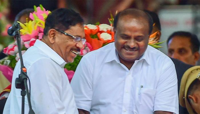 कर्नाटक: मंत्रालयों के बंटवारे पर बनी बात; कांग्रेस संभालेगी होम मिनिस्ट्री, तो JDS के पास वित्त कर्नाटक: मंत्रालयों के बंटवारे पर बनी बात; कांग्रेस संभालेगी होम मिनिस्ट्री, तो JDS के पास वित्त