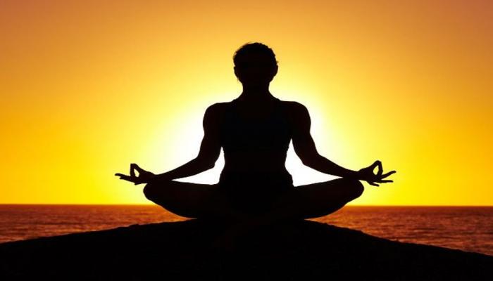 सिर्फ 25 मिनट करें ये योग, दिमाग होगा दुरुस्त और बढ़ जाएगा एनर्जी लेवल सिर्फ 25 मिनट करें ये योग, दिमाग होगा दुरुस्त और बढ़ जाएगा एनर्जी लेवल