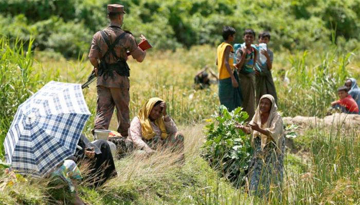 जुल्म के खिलाफ आवाज न कर सके बुलंद, पढ़े लिखे रोहिंग्या मुस्लिमों को बनाया गया निशाना जुल्म के खिलाफ आवाज न कर सके बुलंद, पढ़े लिखे रोहिंग्या मुस्लिमों को बनाया गया निशाना