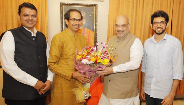 बंद कमरे में 100 मिनट चली शाह और ठाकरे की मुलाकात, बाहर इंतजार करते रहे फडणवीस बंद कमरे में 100 मिनट चली शाह और ठाकरे की मुलाकात, बाहर इंतजार करते रहे फडणवीस