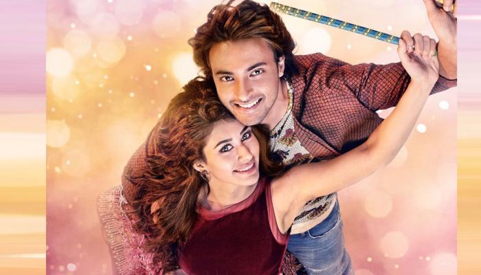 सलमान खान की 'रेस 3' के साथ रिलीज होगा 'लवरात्रि' का टीजर सलमान खान की 'रेस 3' के साथ रिलीज होगा 'लवरात्रि' का टीजर