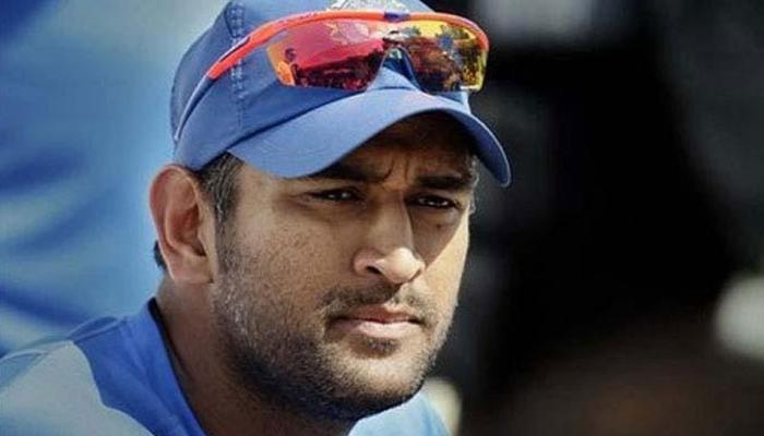 महेंद्र सिंह धोनी ने कबूला- अब उम्र का असर मेरी बल्लेबाजी पर पड़ रहा है महेंद्र सिंह धोनी ने कबूला- अब उम्र का असर मेरी बल्लेबाजी पर पड़ रहा है