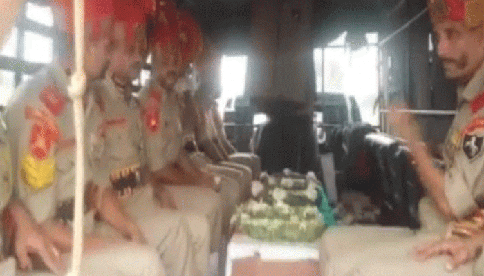देश पर कुर्बान एटा का लाल, राजकीय सम्मान के साथ आज होगा अंतिम संस्कार देश पर कुर्बान एटा का लाल, राजकीय सम्मान के साथ आज होगा अंतिम संस्कार