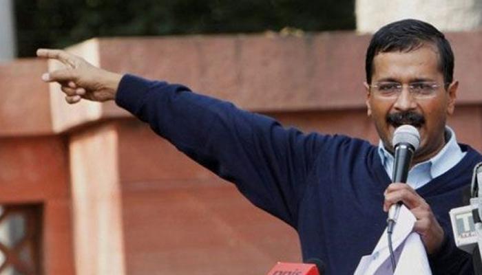 पीएम मोदी के आवास से पहले पुलिस ने रोका 'AAP' का रास्ता, बोली- प्रदर्शन की अनुमति नहीं पीएम मोदी के आवास से पहले पुलिस ने रोका 'AAP' का रास्ता, बोली- प्रदर्शन की अनुमति नहीं