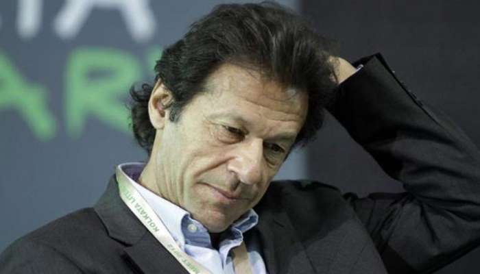 PAK आम चुनाव: परवेज मुशर्रफ के बाद इमरान खान को लगा झटका, ये है वजह PAK आम चुनाव: परवेज मुशर्रफ के बाद इमरान खान को लगा झटका, ये है वजह