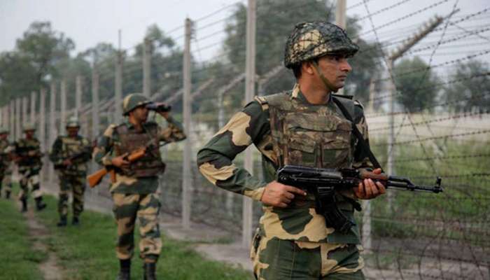 पाकिस्तान ने इस साल हर दिन 3 तीन बार की सीमापार से फायरिंग, आंकड़ें जानकर चौक जाएंगे आप पाकिस्तान ने इस साल हर दिन 3 तीन बार की सीमापार से फायरिंग, आंकड़ें जानकर चौक जाएंगे आप