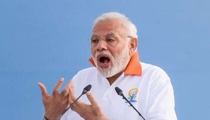 INTERNATIONAL YOGA DAY: पीएम मोदी ने कहा, 'योग ने लोगों को रोग से निरोग की राह दिखाई' INTERNATIONAL YOGA DAY: पीएम मोदी ने कहा, 'योग ने लोगों को रोग से निरोग की राह दिखाई'