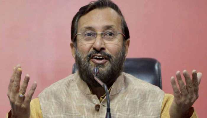 आपातकाल के काले अध्यायों को स्कूली पाठ्यक्रम में शामिल किया जाएगा : प्रकाश जावड़ेकर आपातकाल के काले अध्यायों को स्कूली पाठ्यक्रम में शामिल किया जाएगा : प्रकाश जावड़ेकर